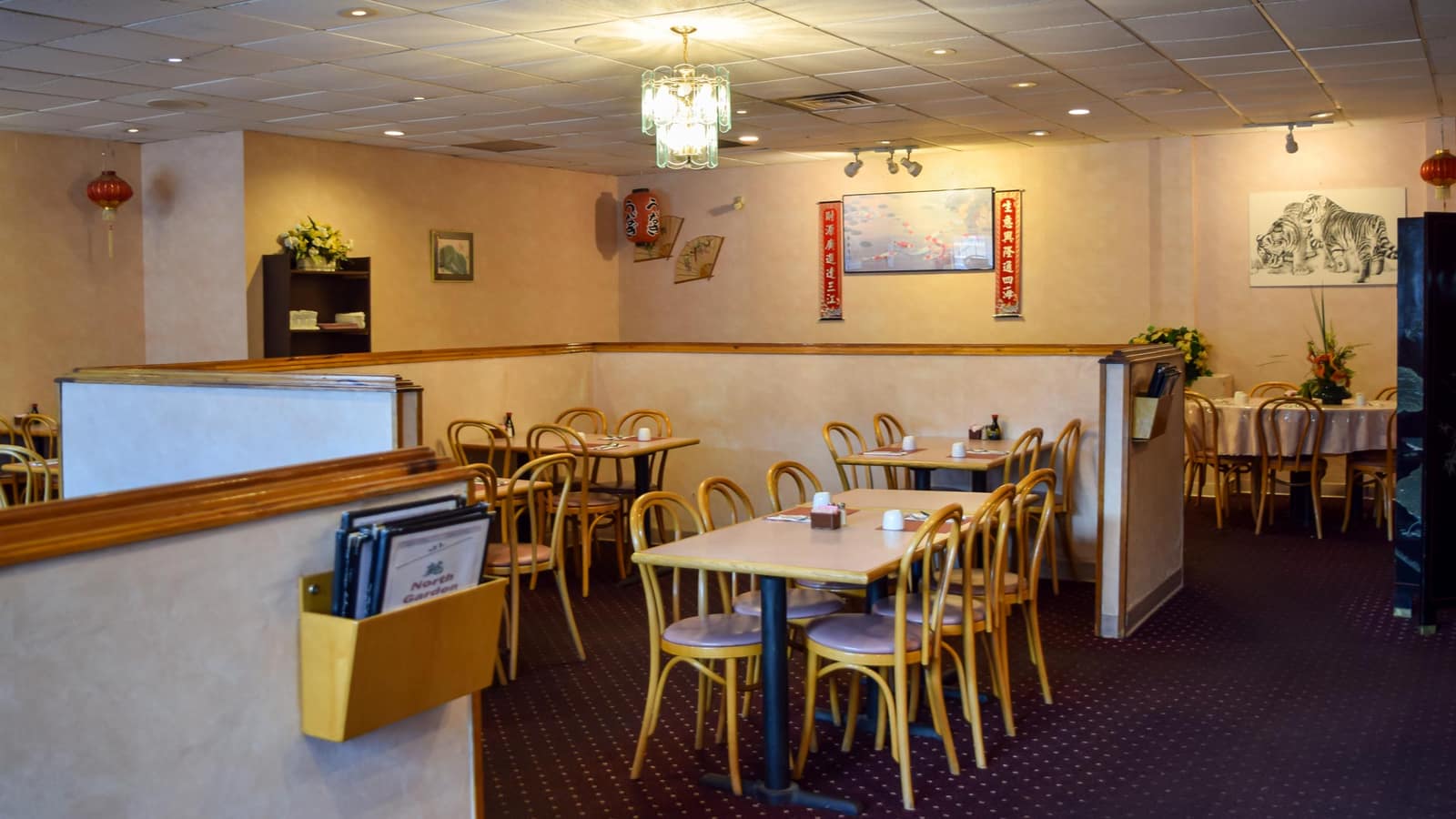 North Garden dining room